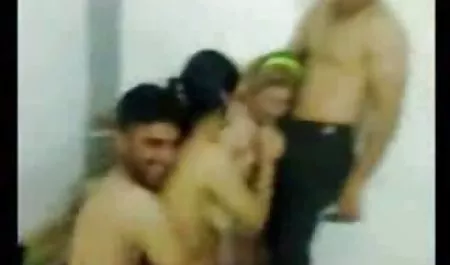 Horny સેક્સ માં સાથી પોર્ન સ્ત્રીઓ 40 બદલવા વાળા એન્જલ અને લીના શેર સખત ટોટી