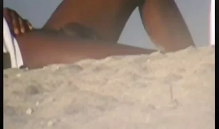 વાસ્તવિક zrelie mamki Fucks